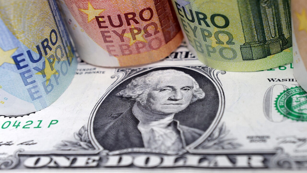 Euro falls as inflation slows, while the dollar rises from a three-month low